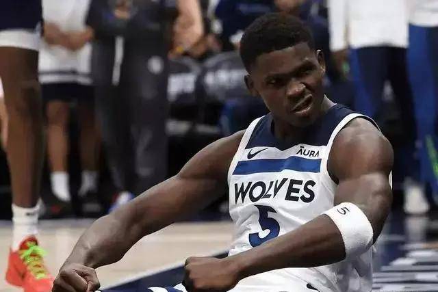 德比战北京首钢力克北控 孙悦举行退役仪式