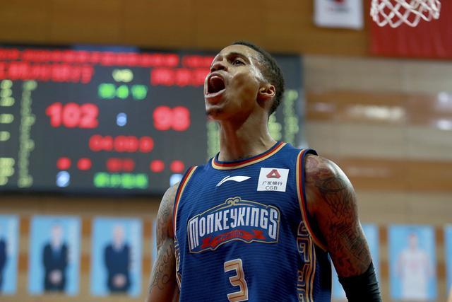 欧冠-萨拉赫破门埃利奥特建功 利物浦2-1里尔